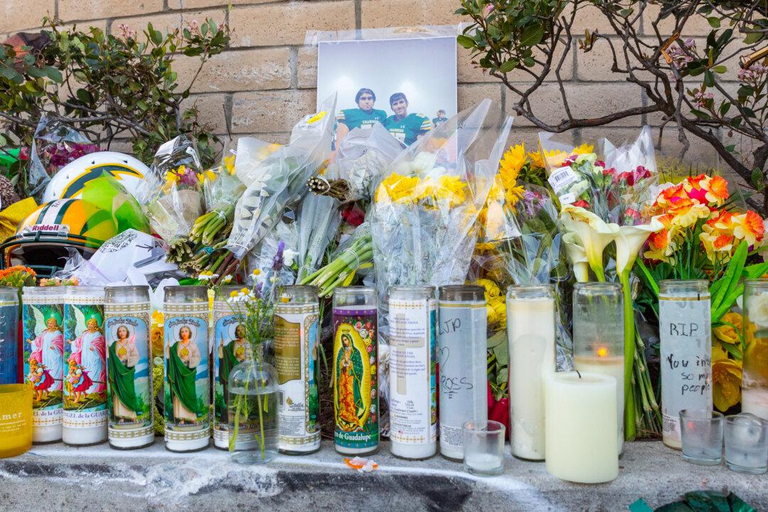 California School Wears Green, Gold to Honor Brothers Who Died in Crash