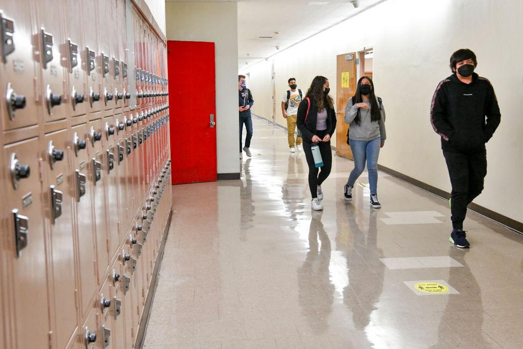 Los Angeles-Area Youth From Broken Homes at Greater Risk of Homelessness: Report