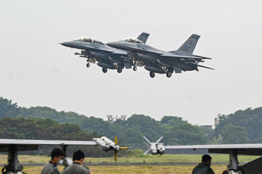 Taiwan Will Defend Differently Than Ukraine in Event of Chinese Invasion: Expert
