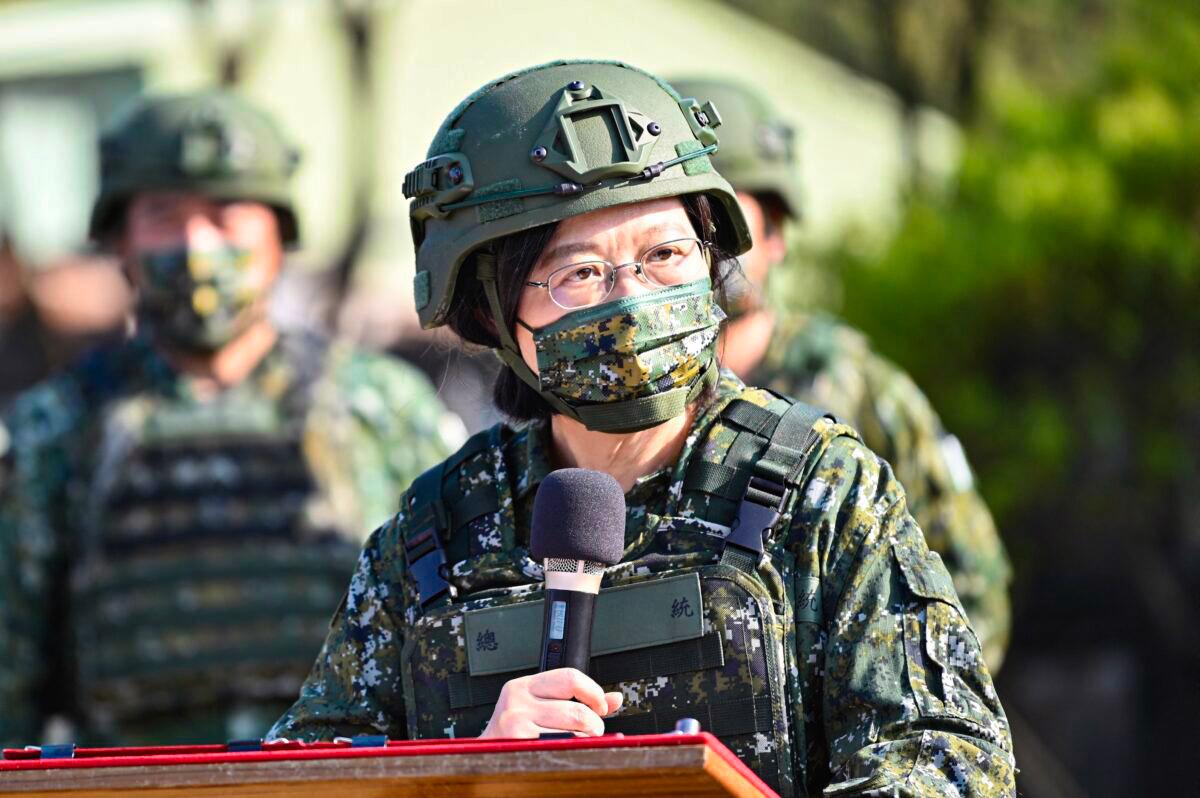 Taiwanese President Calls for ‘All-Out Defense’ Strategy, Referencing Ukraine War