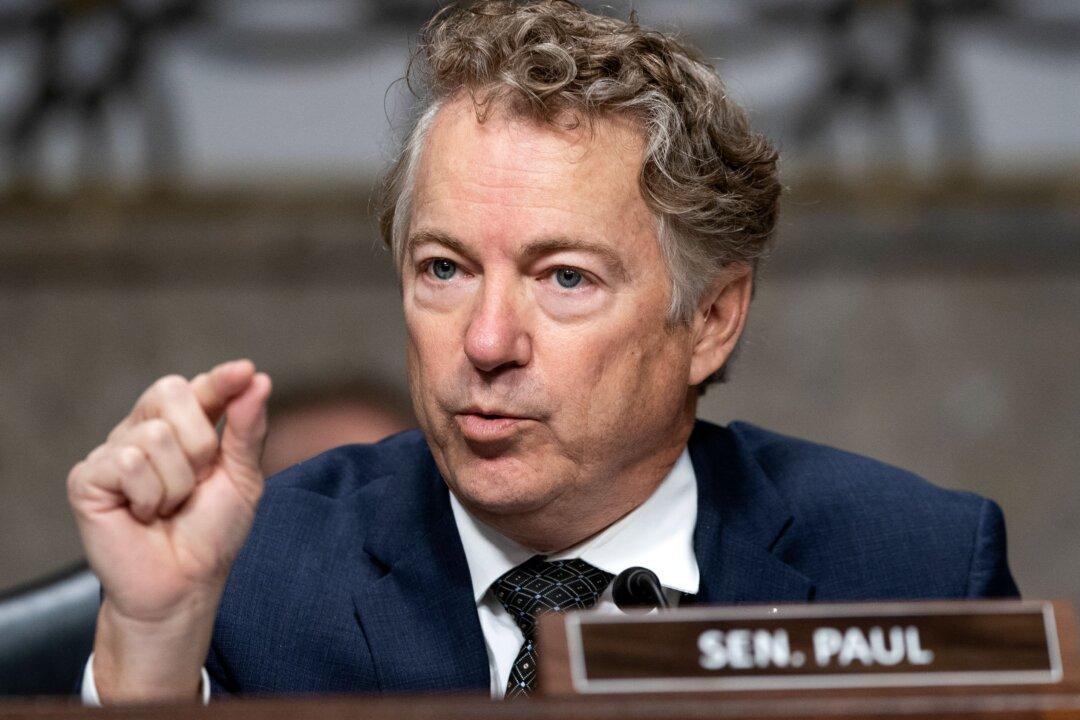 US Borrowing Money From China to Fund Ukraine: Sen. Rand Paul