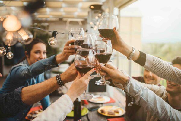 Think over like a professional investor before investing in a friend's business. (loreanto/Shutterstock)