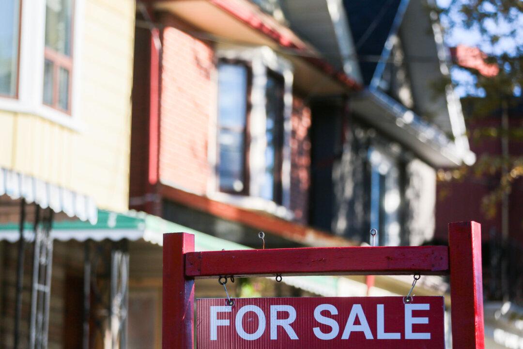 Canada’s Average Home Price Hits $816,720, Rising 20% From Last Year