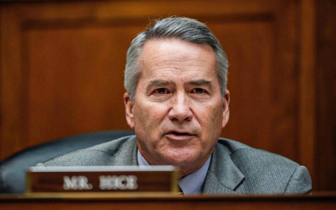 94 Republicans Demand That Pelosi Respond to Biden’s Student Loan Forgiveness Plan