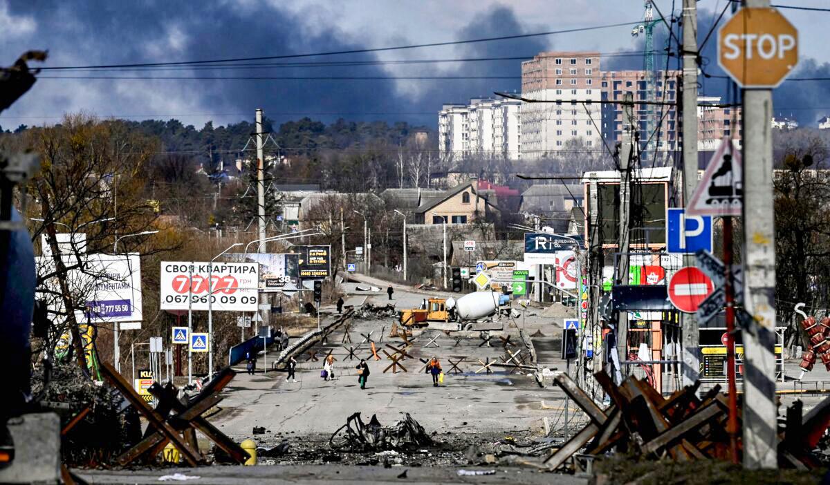 American Living in Kyiv Recalls Escaping Ukraine: ‘It’s Surreal’