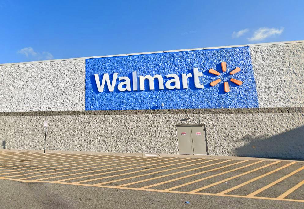 Walmart Intensifies Rivalry With Google, Amazon By Targeting India’s Budding Payments Market