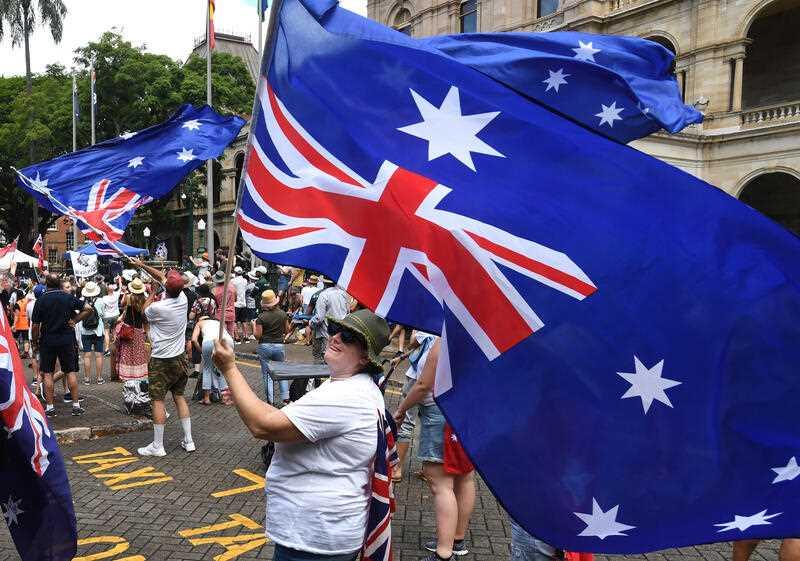 Thousands of Australians Protest Against Queensland’s Extended COVID-19 Emergency Powers