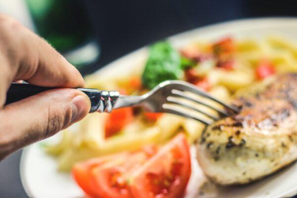 As the name suggests, it describes a flexible, semi-vegetarian diet (JÉSHOOTS/Pexels)