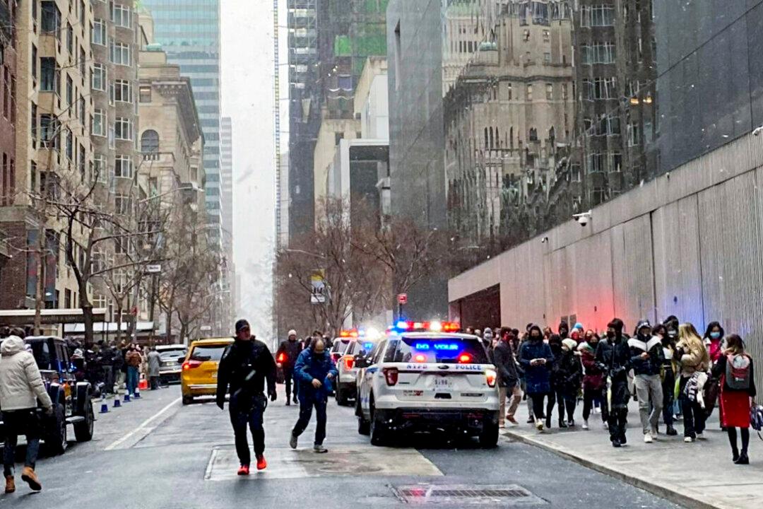 Philly Police Arrest Man Wanted in Connection With NYC Museum Stabbing