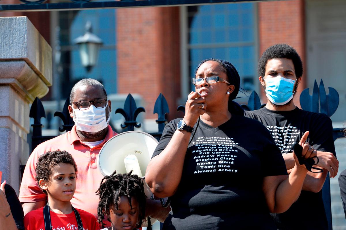 Black Lives Matter Activist, Husband Charged With Fraud