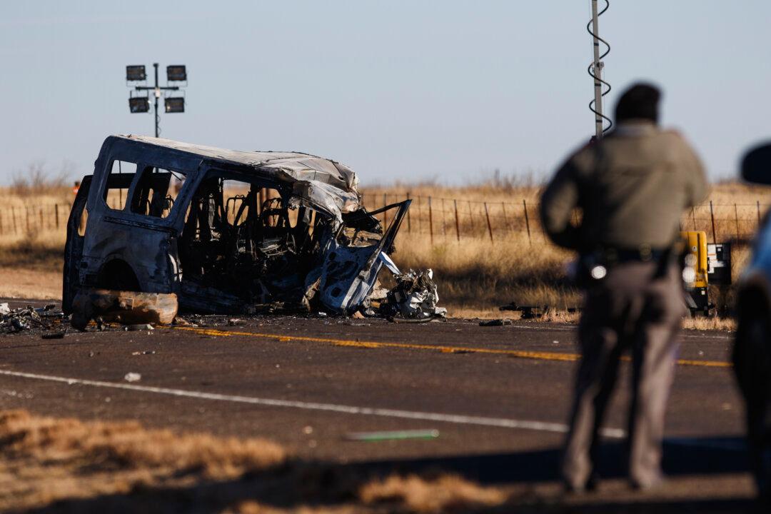 9 Dead in Crash Involving University of the Southwest Golf Teams