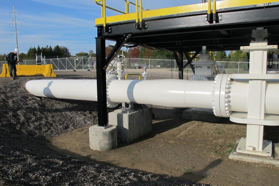 Michigan Wants ‘To Have Its Cake and Eat It Too’ on Line 5: Chambers of Commerce