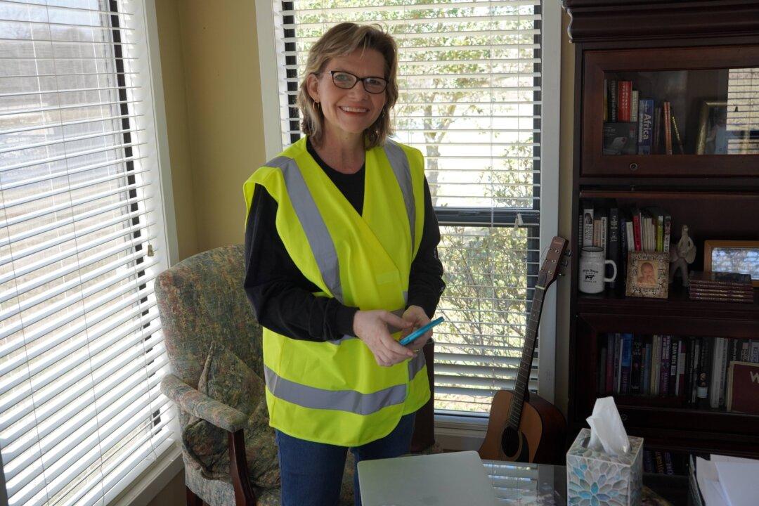 Volunteers Lining Up for Ukraine at Mercy Works in Texas