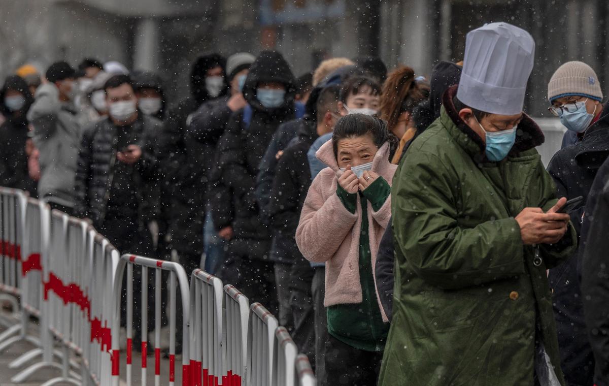 Chinese Businessmen: Enterprises Are Struggling Under COVID-Zero Policy
