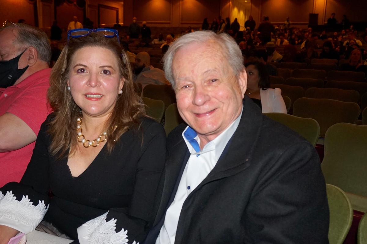 Shen Yun Has a Special Meaning for Audience Member With Chinese Heritage