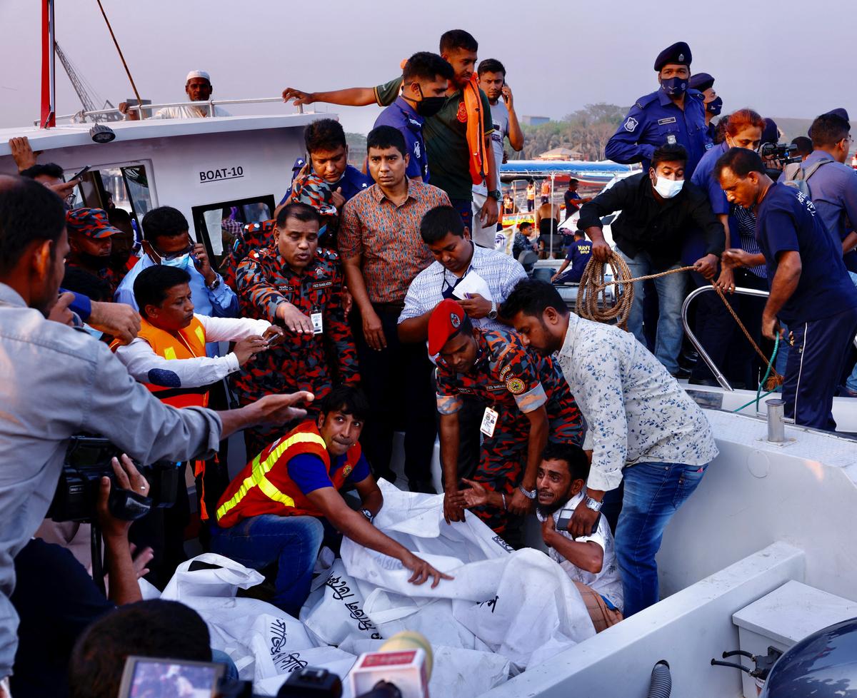At Least 5 Dead, Dozens Missing in Ferry Accident in Bangladesh