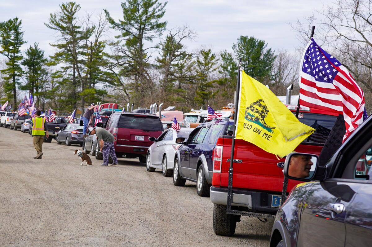 Hope and Freedom Draw Supporters to People’s Convoy