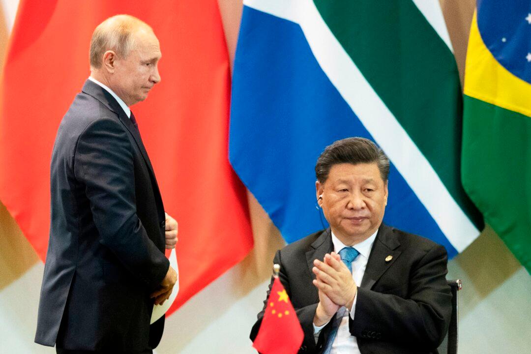 Chinese Regime Draws Escalating Criticism for Tacit Support of Russia