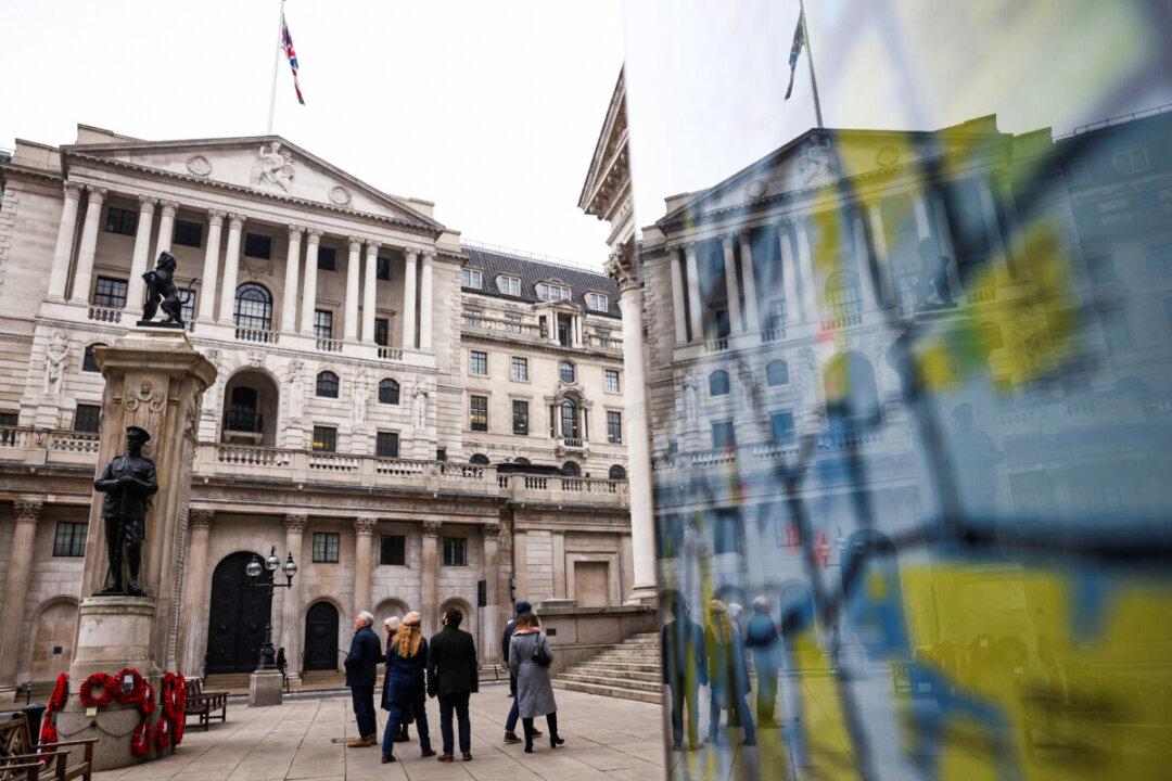 Britain Aligns With EU on Basel Bank Capital Rules