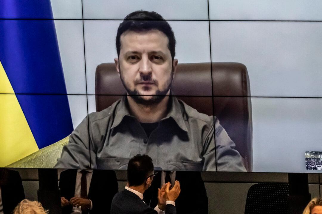 Zelenskyy Appeals for ‘Heavy Weapons’ as Western Allies Step Deeper Into Russia–Ukraine Territory Dispute