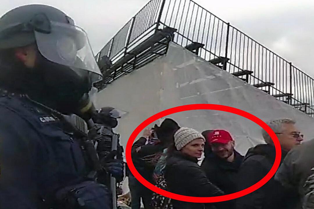 Pennsylvania Duo Arrested for Alleged Jan. 6-Related Crimes at US Capitol