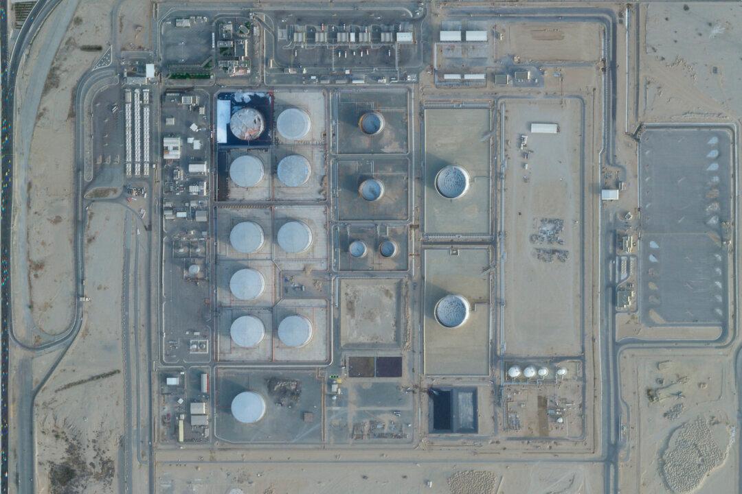 Satellite Photos Show Yemen Rebels Hit Saudi Oil Site Again