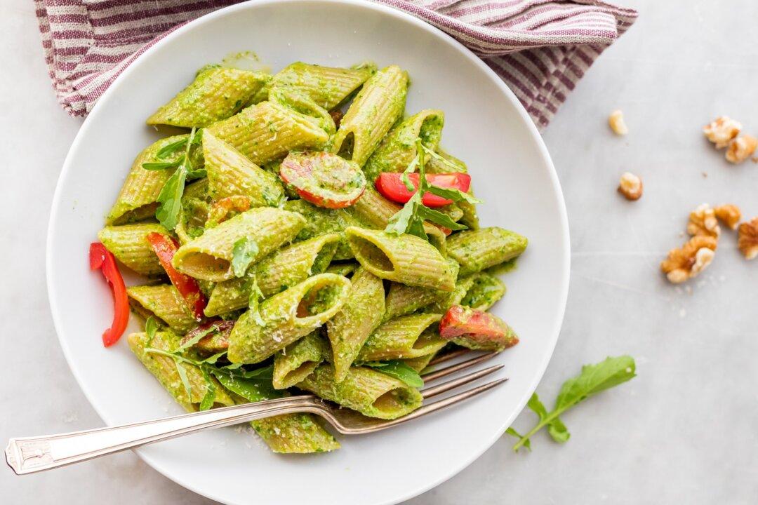Pasta With Arugula Pesto