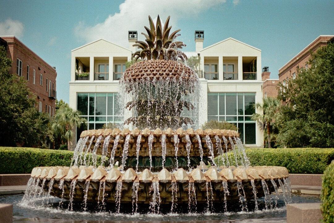 Charleston Enchants With Its Southern Hospitality