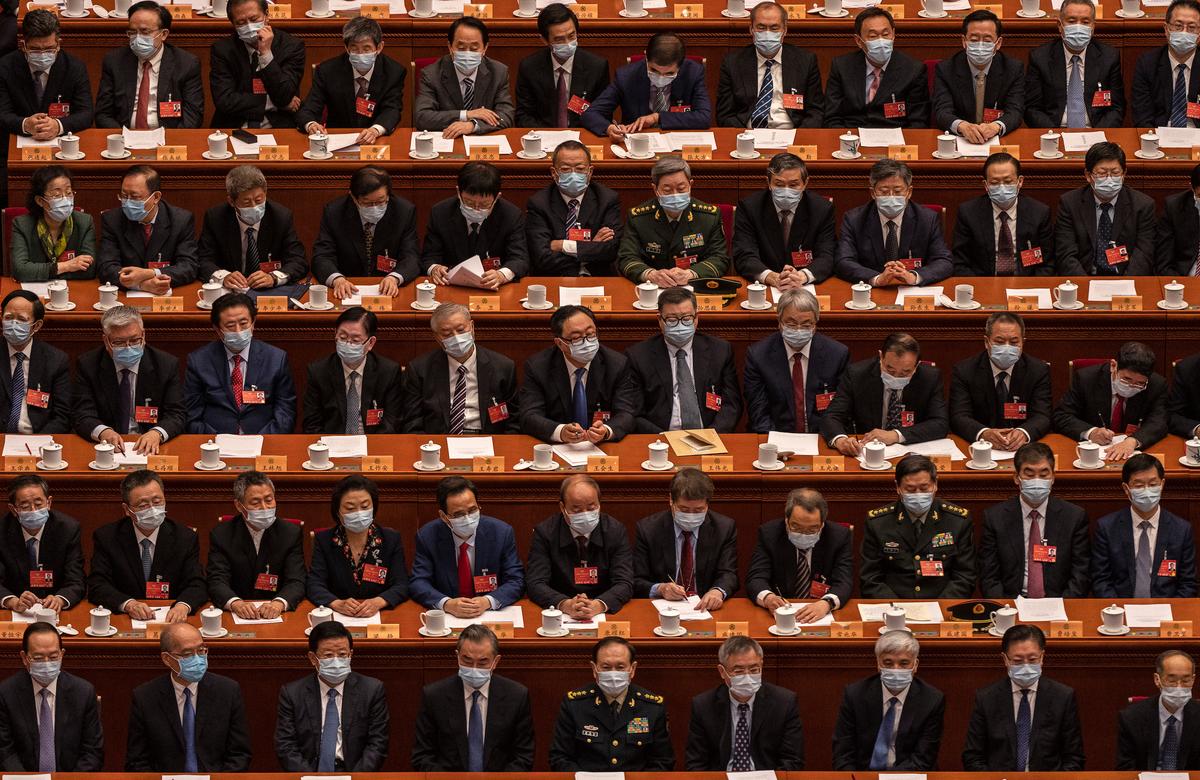 Congress Reauthorizes EB-5 Investor Visa Program, Opening Door to Wealthy Chinese Immigrants