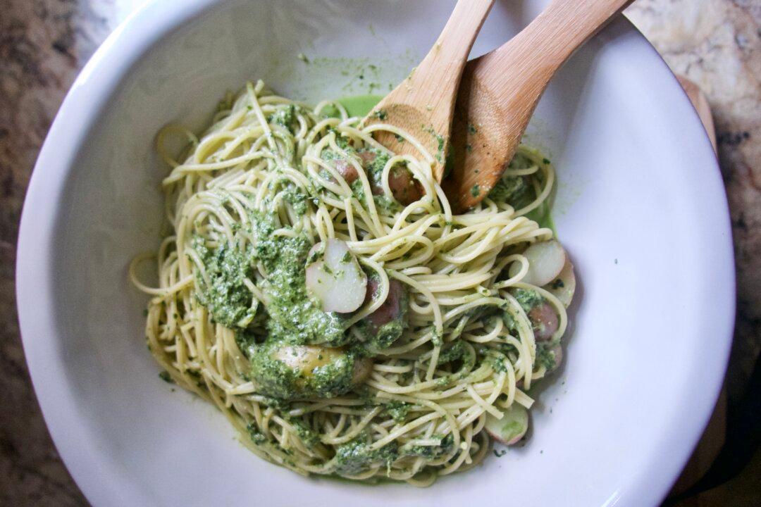 Spaghetti With Pesto Sauce