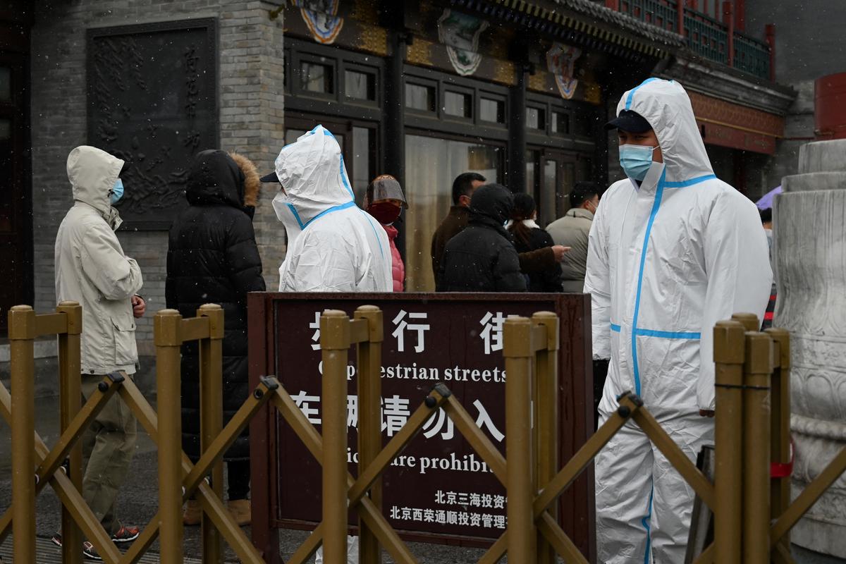 China’s Lockdown of Millions Leaves Locals Being Denied Care, Basic Needs