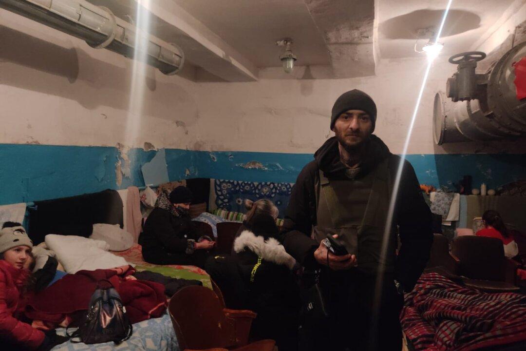 NS Fisherman Trapped by Russian Shelling as He Tries to Drive Ukrainians to Safety