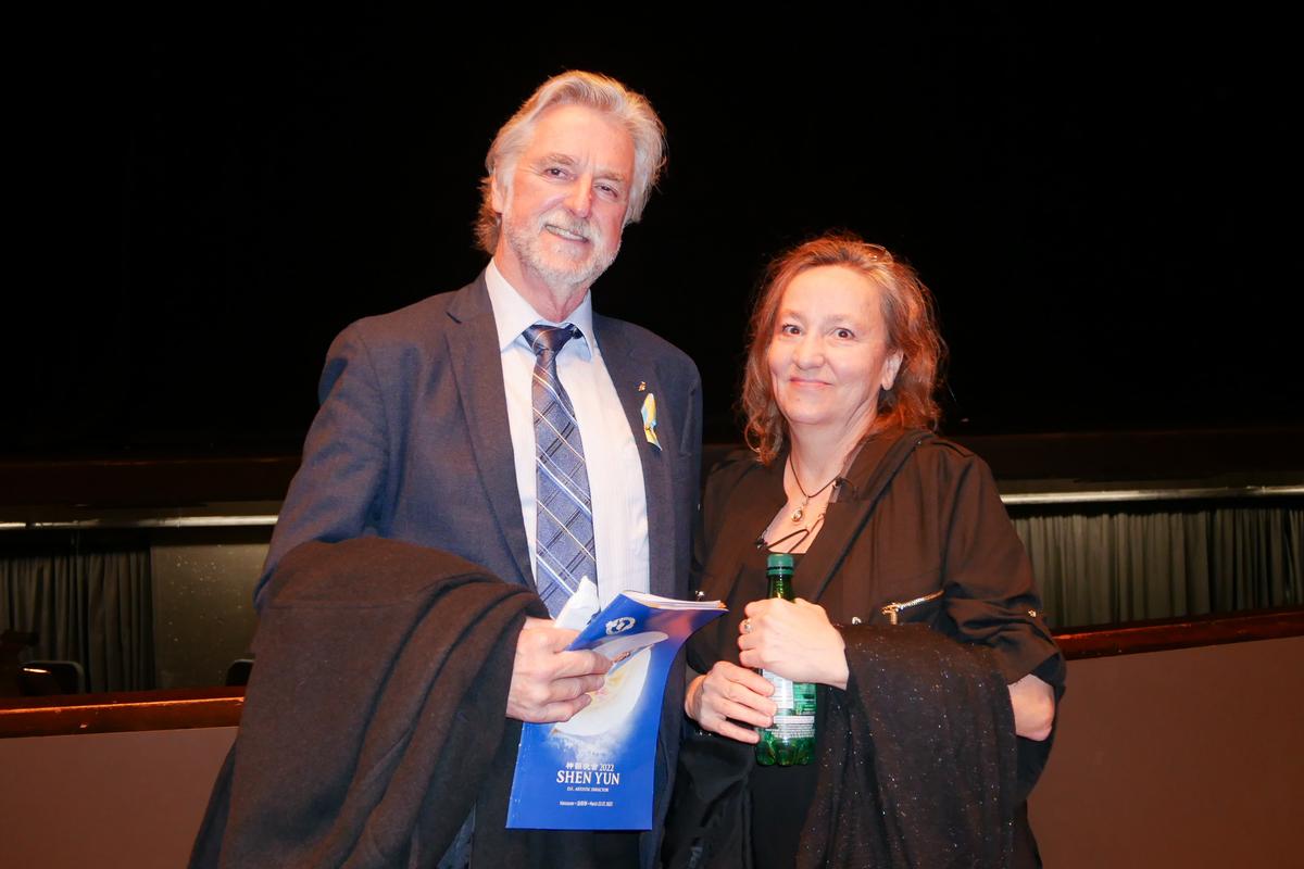 Musician Gives Shen Yun ‘Five Stars’