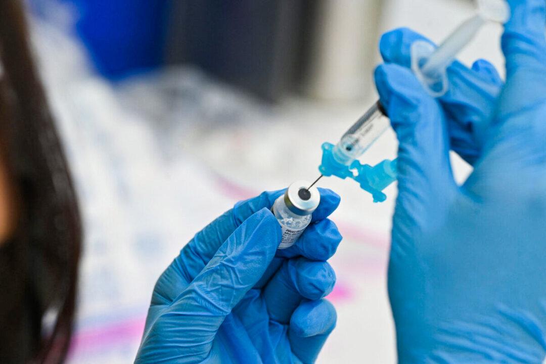 EXCLUSIVE: Email Reveals Why CDC Didn’t Issue Alert on COVID Vaccines and Myocarditis