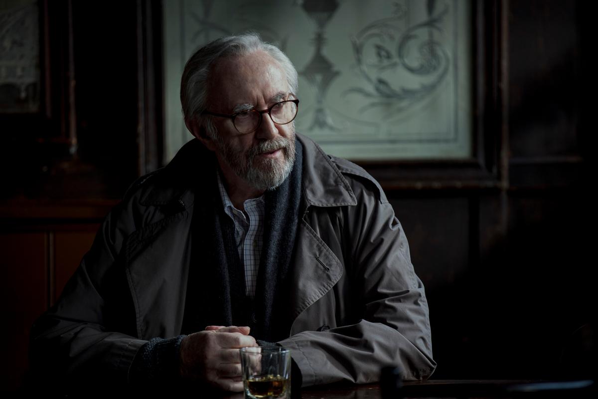 Bill Compton (Jonathan Pryce) is a former senior spook at the CIA Vienna station, in "All the Old Knives." (Stefania Rosini/Amazon Studios)