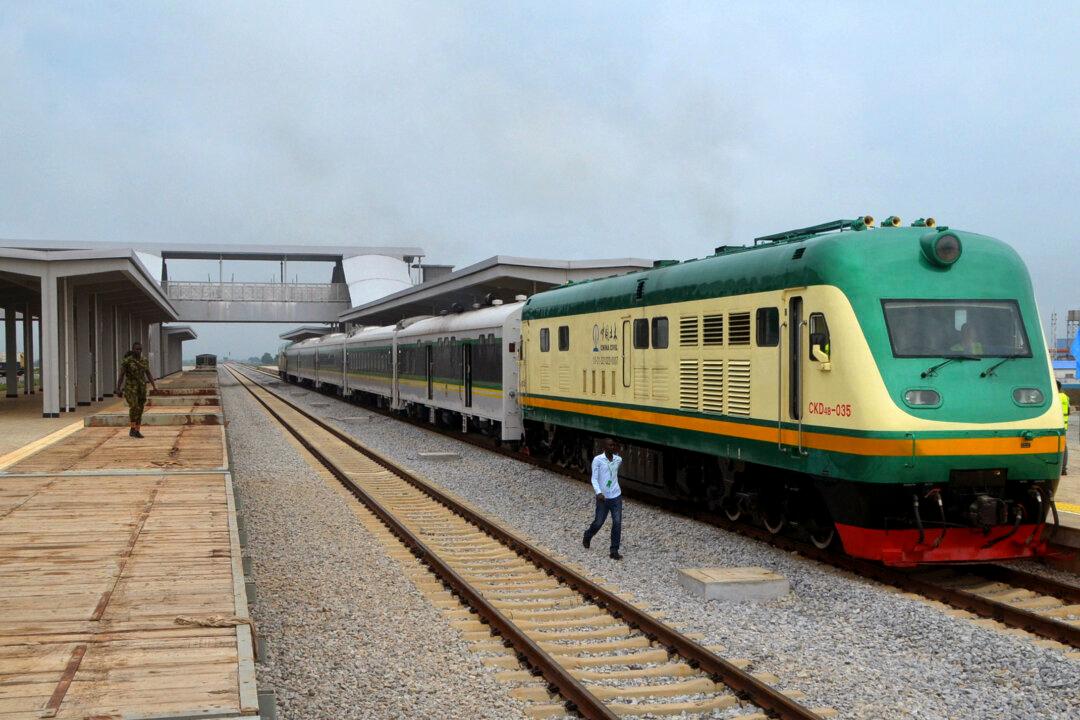 Nigerian Rail Service Suspended After ‘Terrorists’ Attack on Train Carrying Nearly 1,000 Passengers
