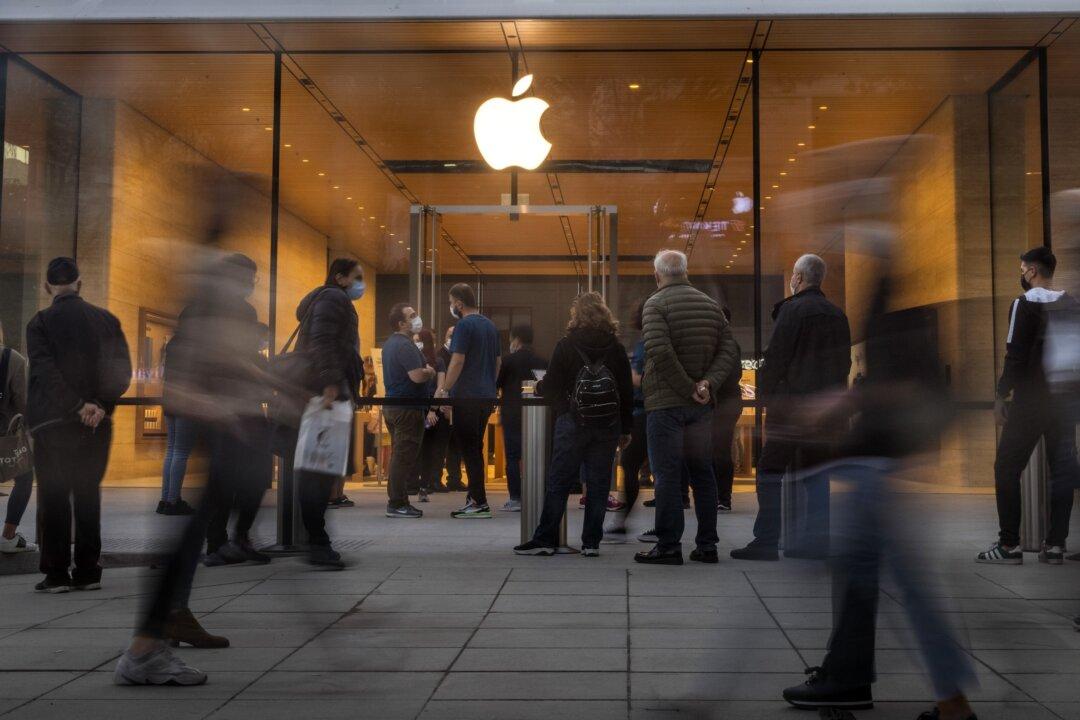 Apple Stock Rises for 10 Consecutive Sessions: First Time Since 2010