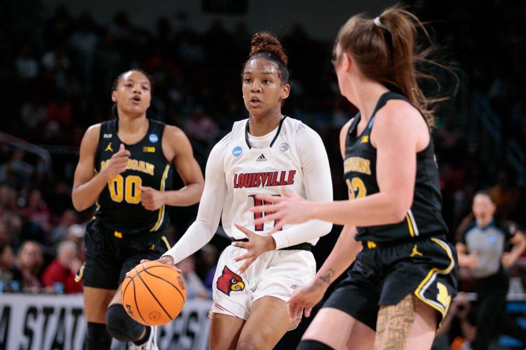 No. 1 Louisville Moves on to Final Four After Defeating No. 3 Michigan