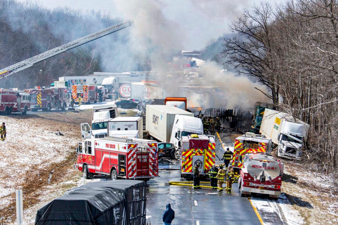 Pennsylvania 40-Car Pileup Leaves at Least 3 Dead, 20 Injured: Officials