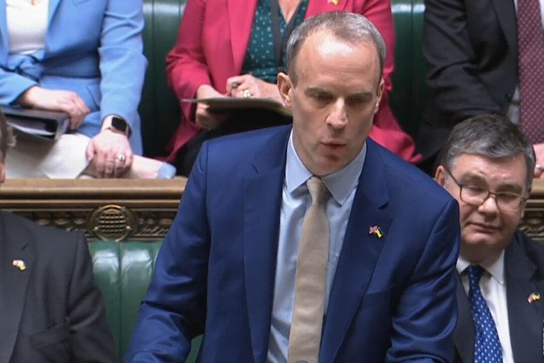 UK Vows to Stop Russian Oligarchs Abusing British Courts to Silence Critics