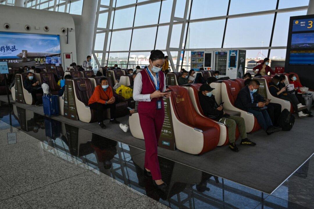 China’s Civil Aviation Losing Billions Amid COVID-19, Ukraine War