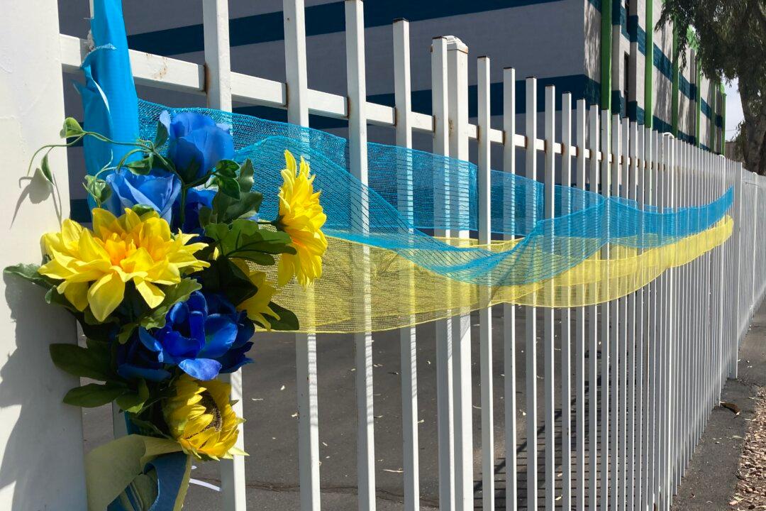 ‘Door Shut With Superglue’: Russians in America Say They Face Harassment Following Ukraine Invasion