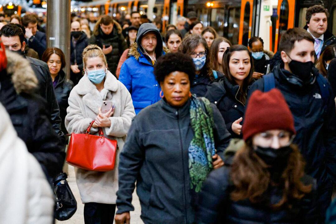 New UK Guidance Urges People With a Cold to ‘Stay Home and Avoid Contact’