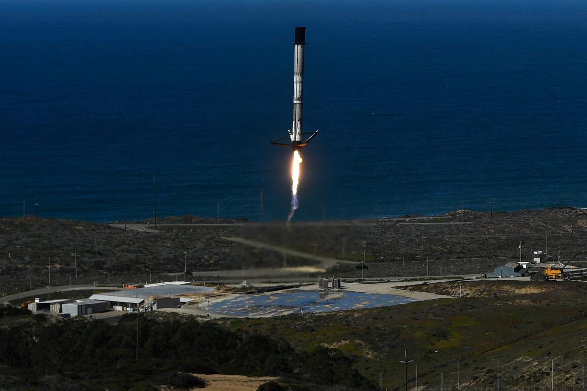 ‘Quit Building Big’: Space Force Officials Talk Need for Speed and Agility
