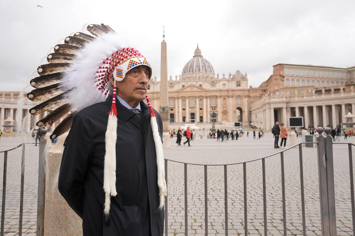 First Nations Delegates Meet With Pope Francis
