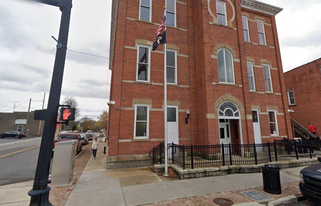 Ohio Officer Killed Trying to Stop Fleeing Car on Highway