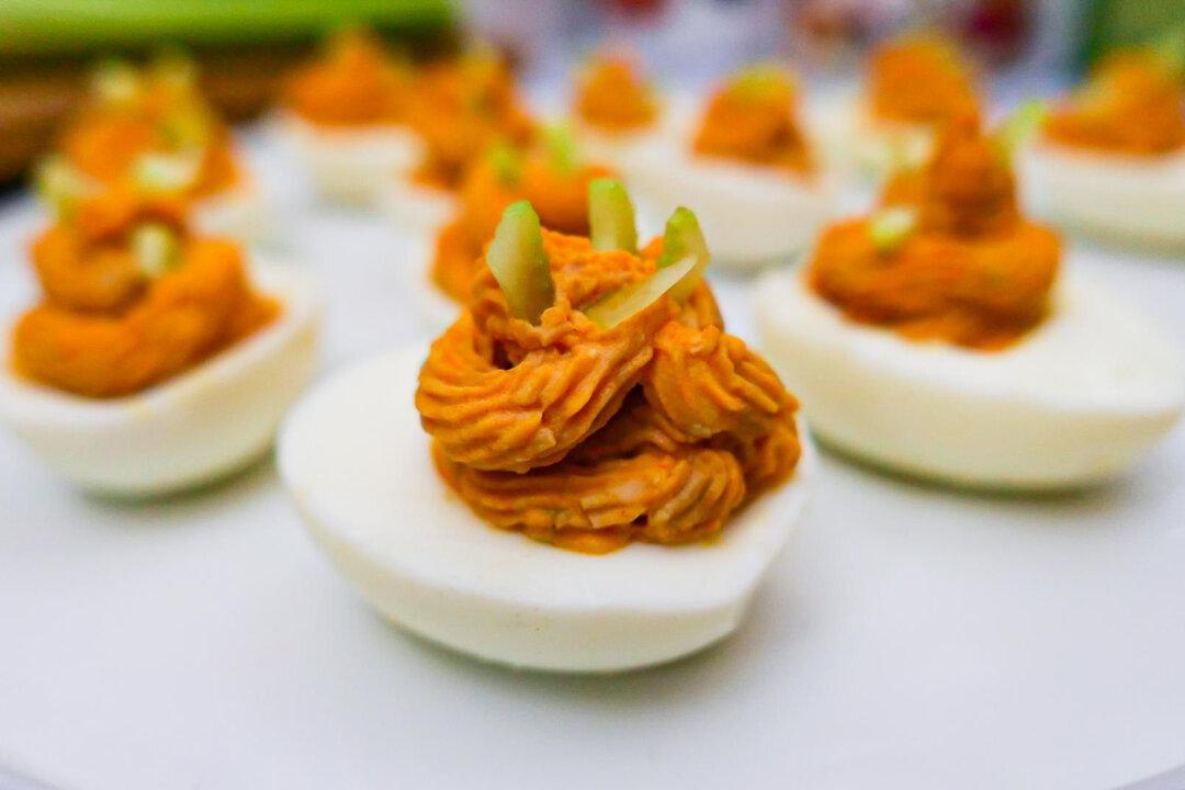 Buffalo Chicken Deviled Eggs
