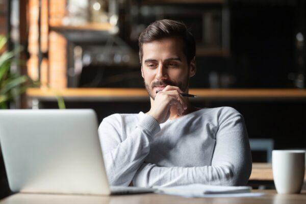 80/20 rule applies to many businessmen. (fizkes/Shutterstock)