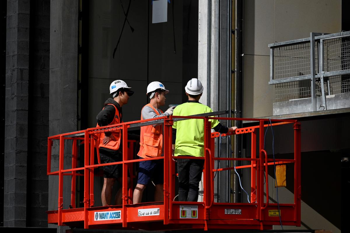 Skilled Migrants Unemployed While Australia Struggles With Labour Shortages