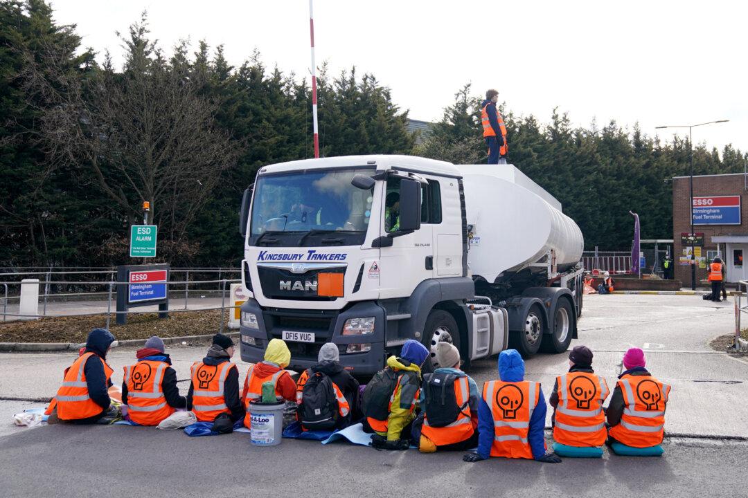 Climate Activists Block 10 Oil Terminals in UK